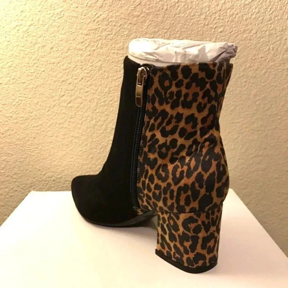 Nine West Women's Short Ankle Boots Size 7.5 Black - Picture 3 of 4